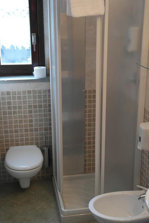 Albergo Al Maniero Ponte Di Legno Kamer foto