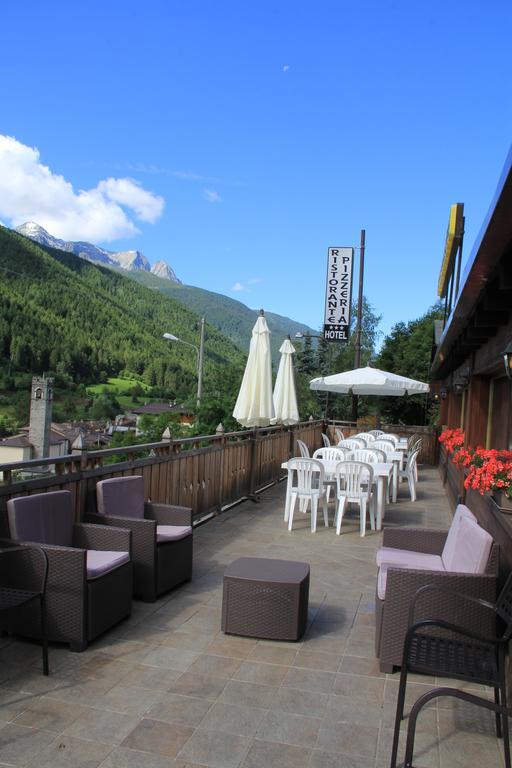 Albergo Al Maniero Ponte Di Legno Buitenkant foto