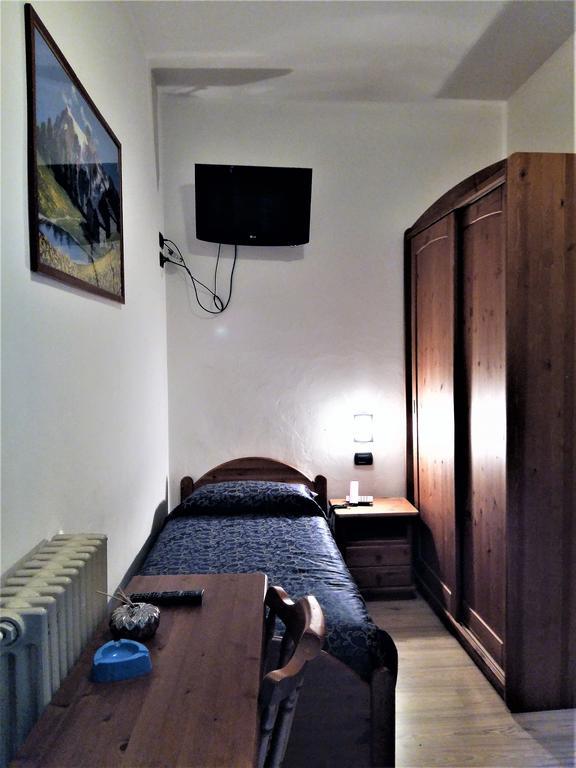 Albergo Al Maniero Ponte Di Legno Buitenkant foto